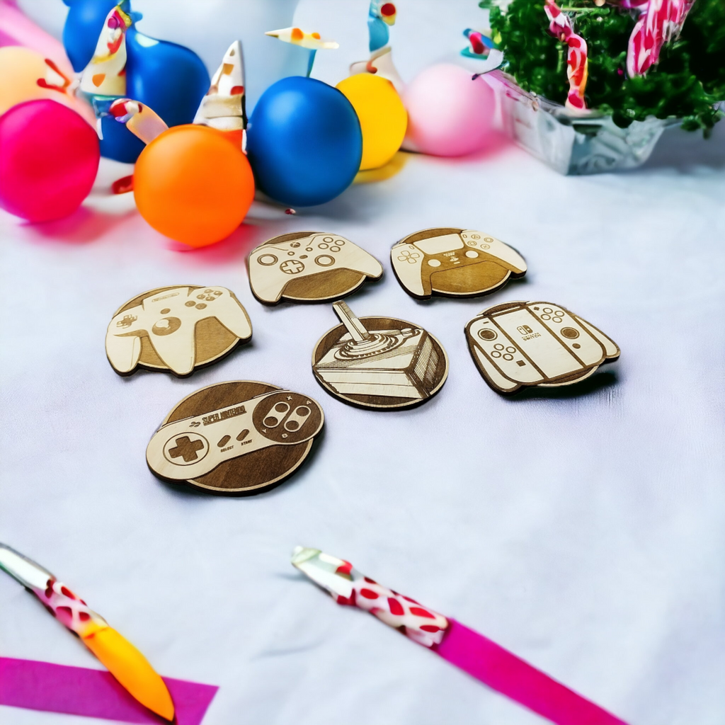 Set of 6 Videogames Controllers Wooden Coasters - Handmade Gift - Housewarming - Wood Kitchenware - Gamer